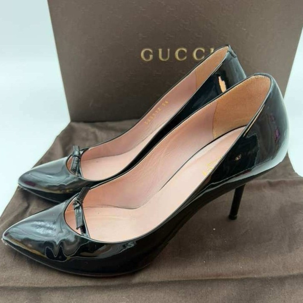 Gucci Black Patent Leather Pumps‎ Size 36 / US 6 Pointed Toe Heels NWT Authentic